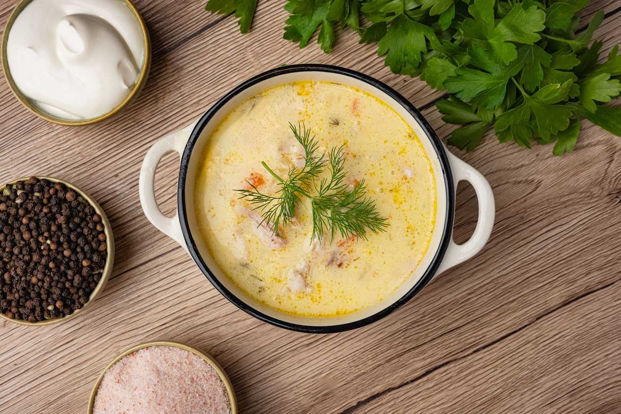 Ciorbă de pui a la grec